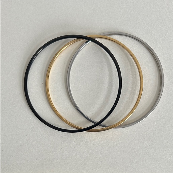 Jewelry - Elegant Gold, Silver, and Black Bangle Set